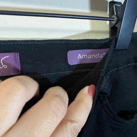 Gloria Vanderbilt Amanda Stretch High Rise Straight Leg Jeans Black Sz 14 NWOT - Picture 7 of 14